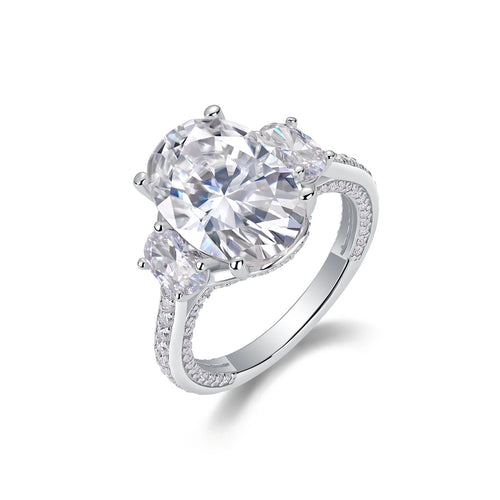 5 Carat Moissanite Ring – Oval Design, Sparkling Moissanite, Ideal for Engagements