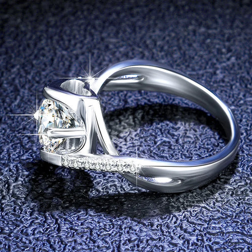 18K Gold Moissanite D Color VVS1 Diamond Round cut