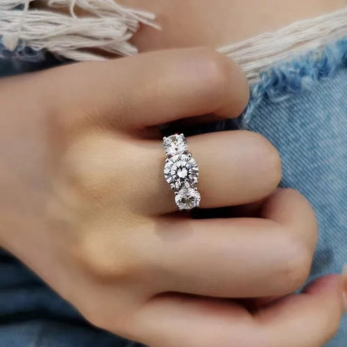 4 Carat Moissanite Engagement Anniversary Gift Round cut