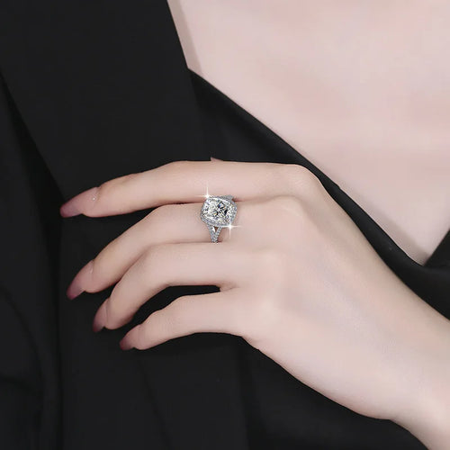 Moissanite 4 Carat PT950 Platinum Cushion-Cut Women's Ring