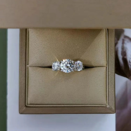 4 Carat Moissanite Engagement Anniversary Gift Round cut