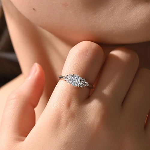 1CT Sparkling Classic Wedding Band Engagement Party Ring Women Round cut