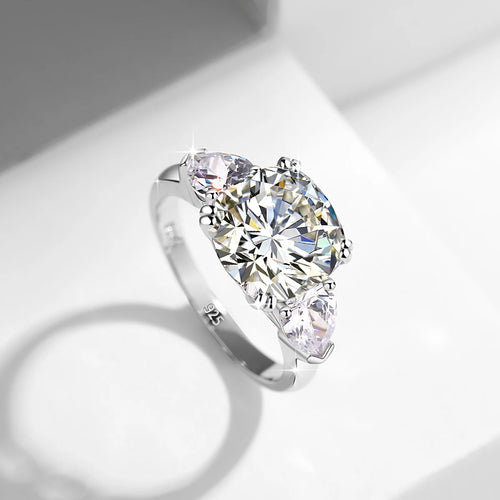 5ct Cushion Cut 3 Stone Moissanite Ring