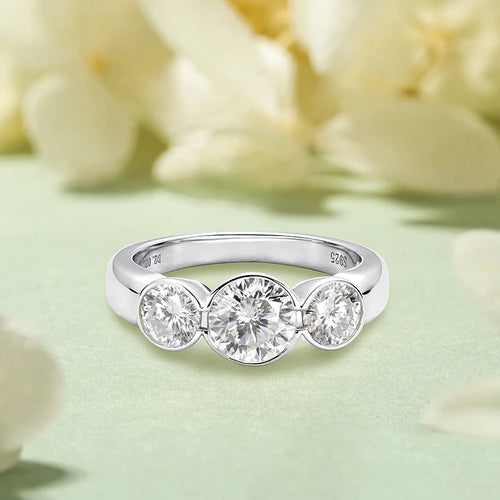 5MM for Women 3 Stones Wedding Band Rings Engagement Ring Round cut