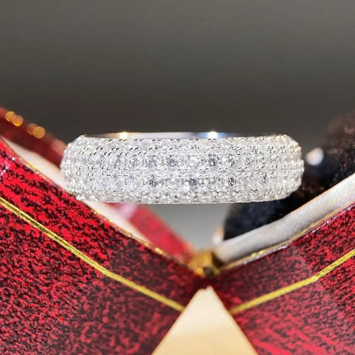 18K white gold and platinum Round Band