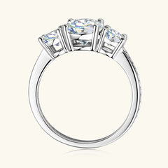 IOGOU Luxury Three Stone Engagement Wedding Ring Round cut