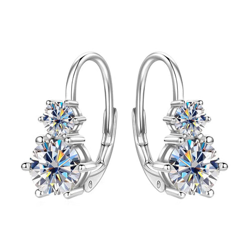 925 silver 1.3 carat*2 moissanite earrings  .