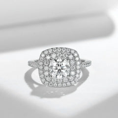 Cushion Cut 1.5ct Moissanite Engagement Ring